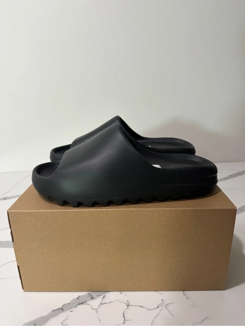 adidas YZY Slide in black